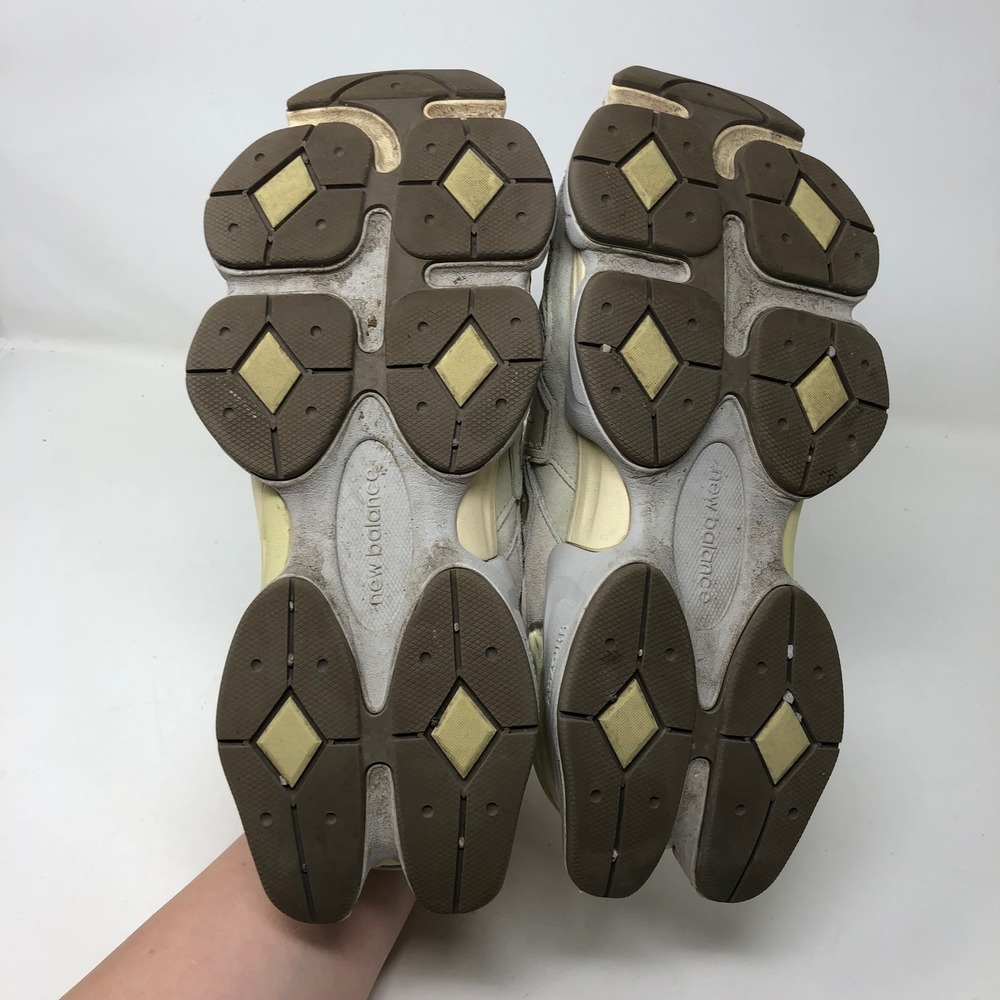 New Balance 9060 Sneakers Men 8 Women 9.5 Unisex Sea Salt Moonbeam Streetwear - Picture 7 of 15